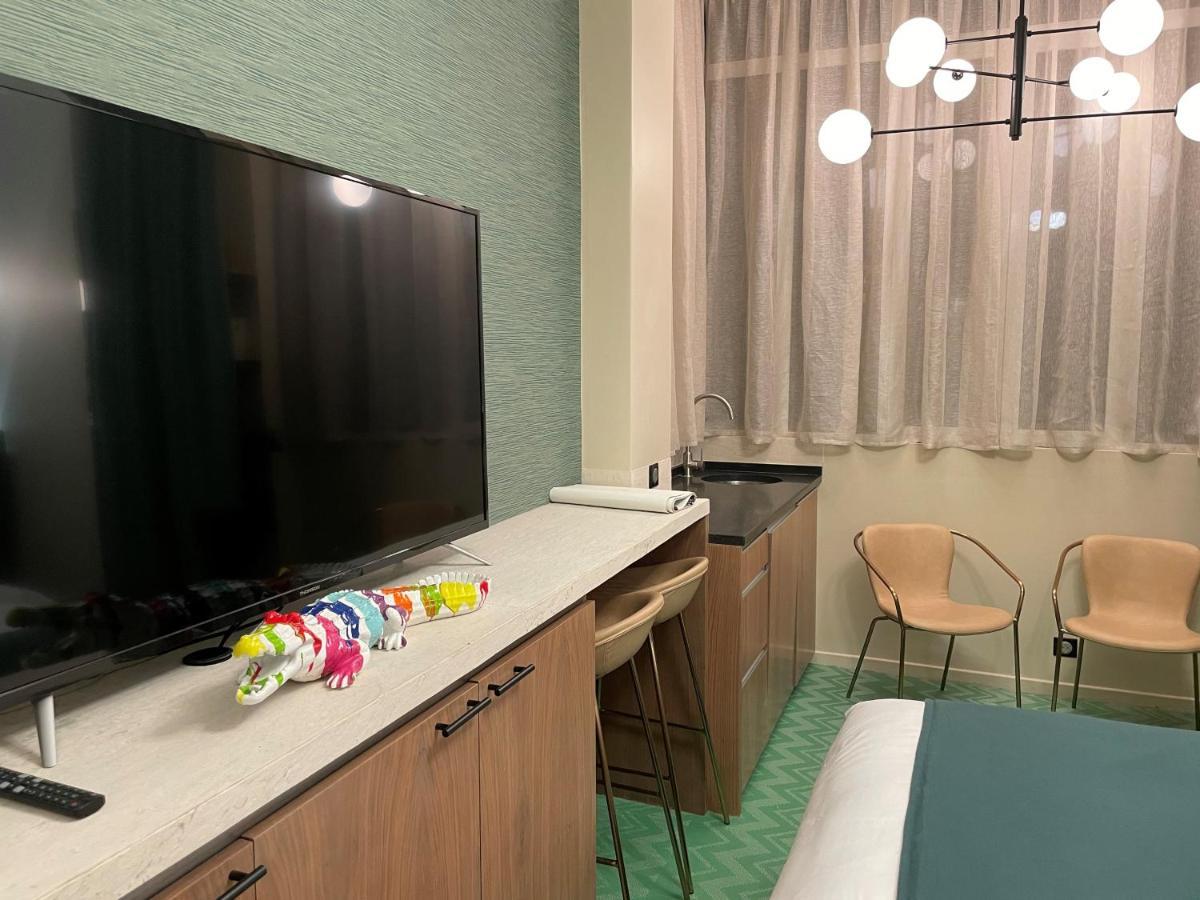 Hotel 33 Marbeuf Paris Luaran gambar