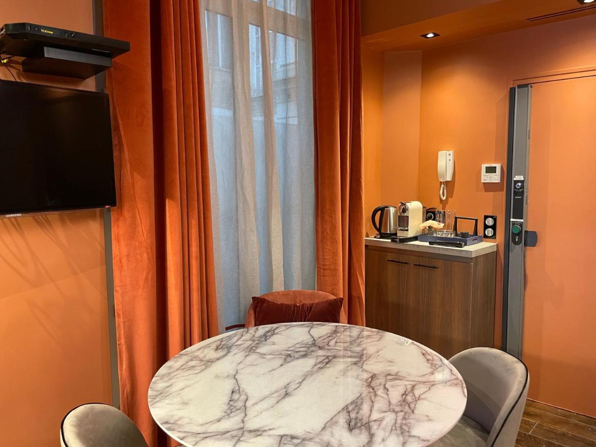 Hotel 33 Marbeuf Paris Luaran gambar