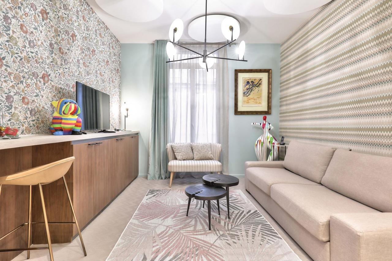 Hotel 33 Marbeuf Paris Luaran gambar