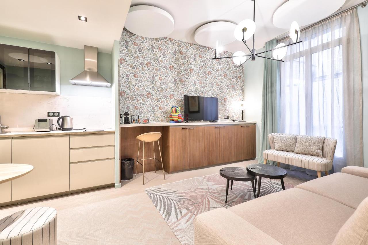 Hotel 33 Marbeuf Paris Luaran gambar