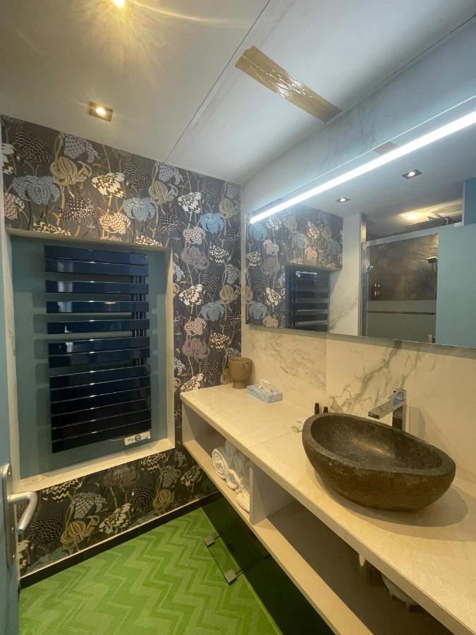 Hotel 33 Marbeuf Paris Luaran gambar